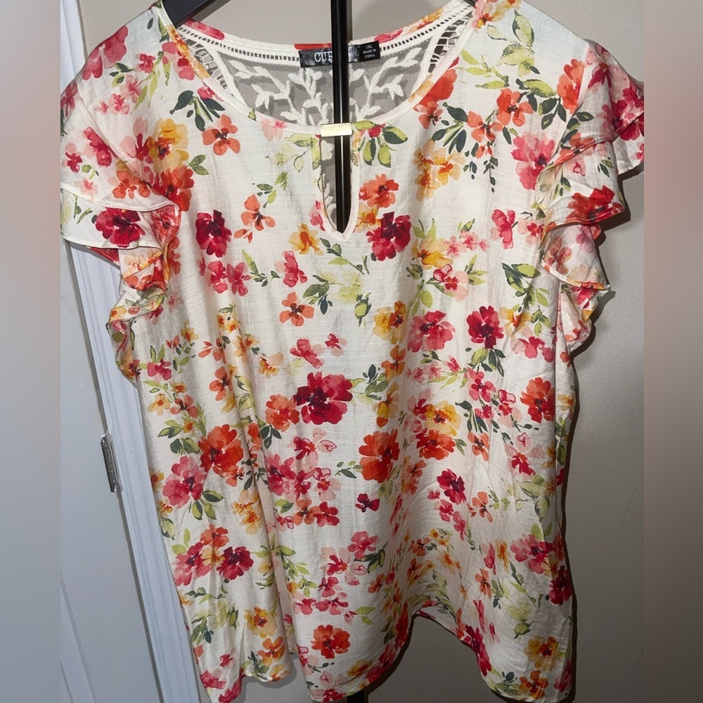Floral Ruffle Sleeve Blouse - Picture 4 of 4